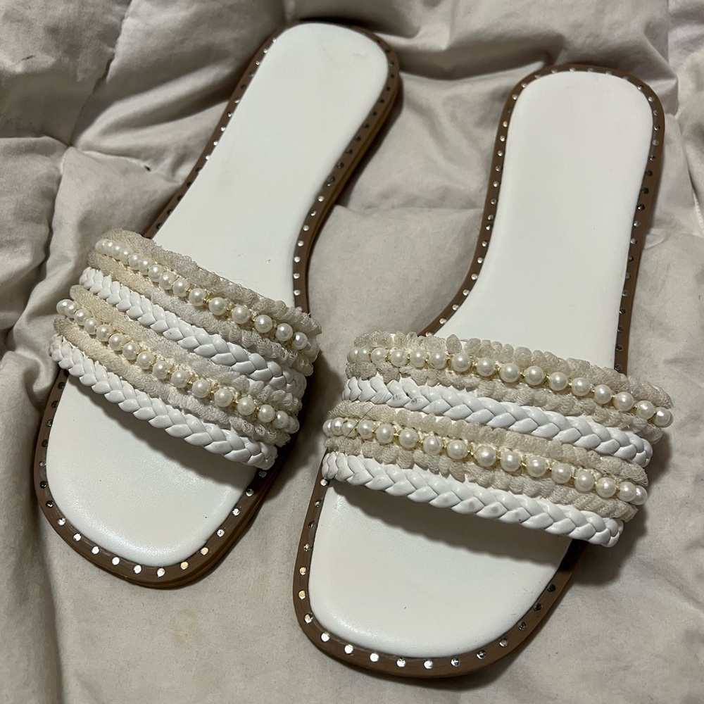 White Beaded Detail Mule Sandals